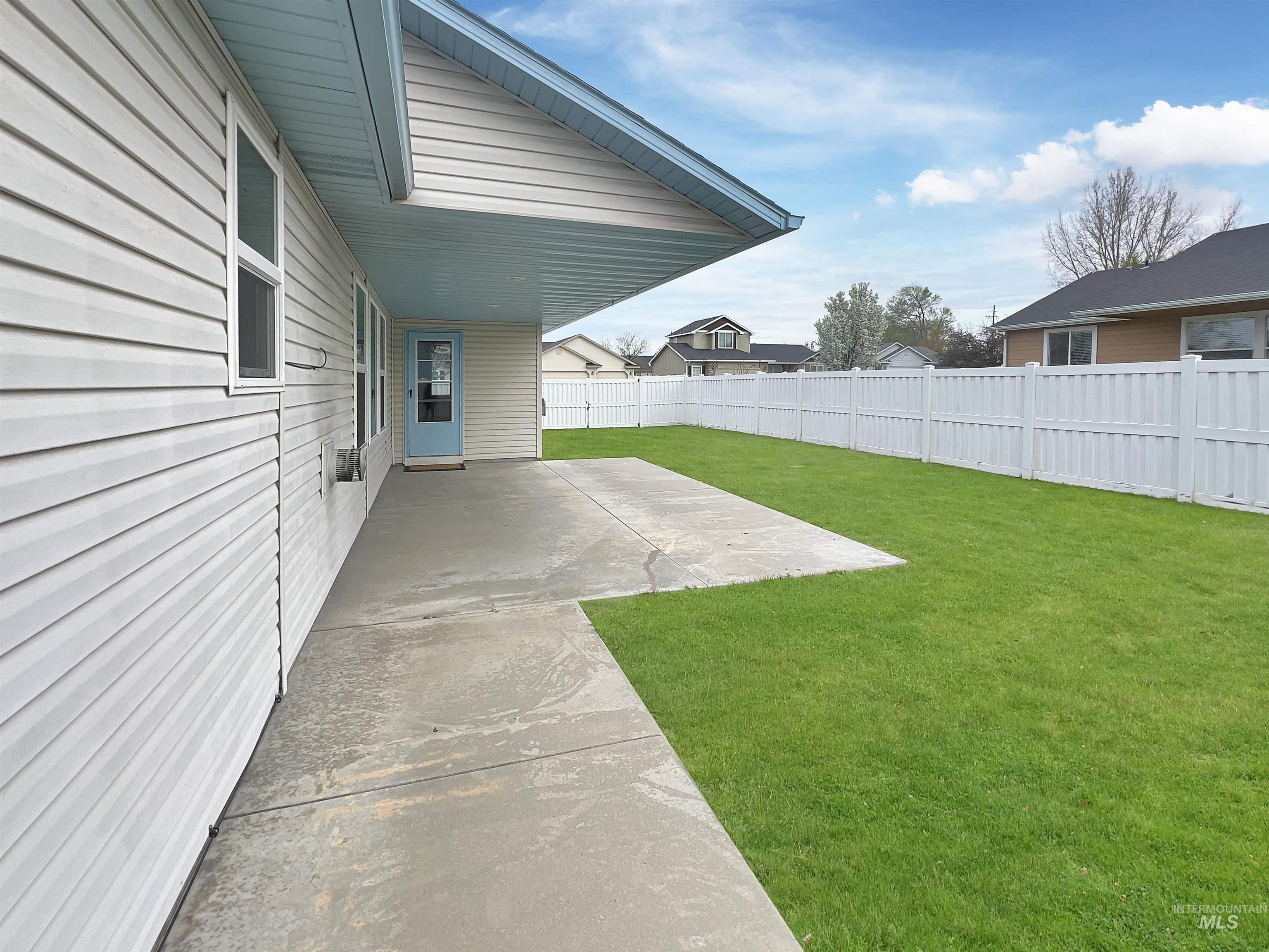 Fruitland, Idaho 83619, United States, 3 Bedrooms Bedrooms, ,2 BathroomsBathrooms,Residential,Pending,109360