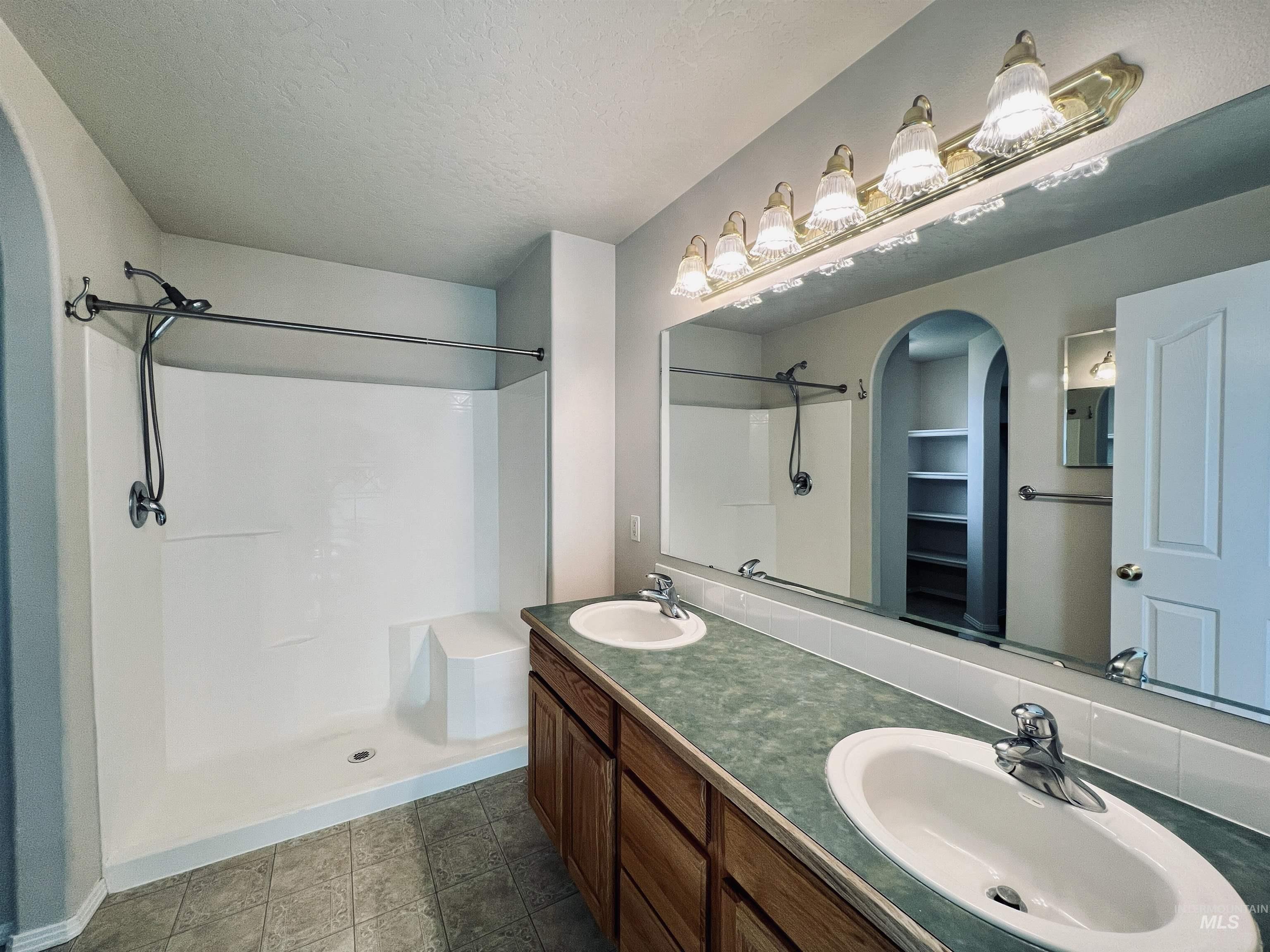 Fruitland, Idaho 83619, United States, 3 Bedrooms Bedrooms, ,2 BathroomsBathrooms,Residential,Pending,109360