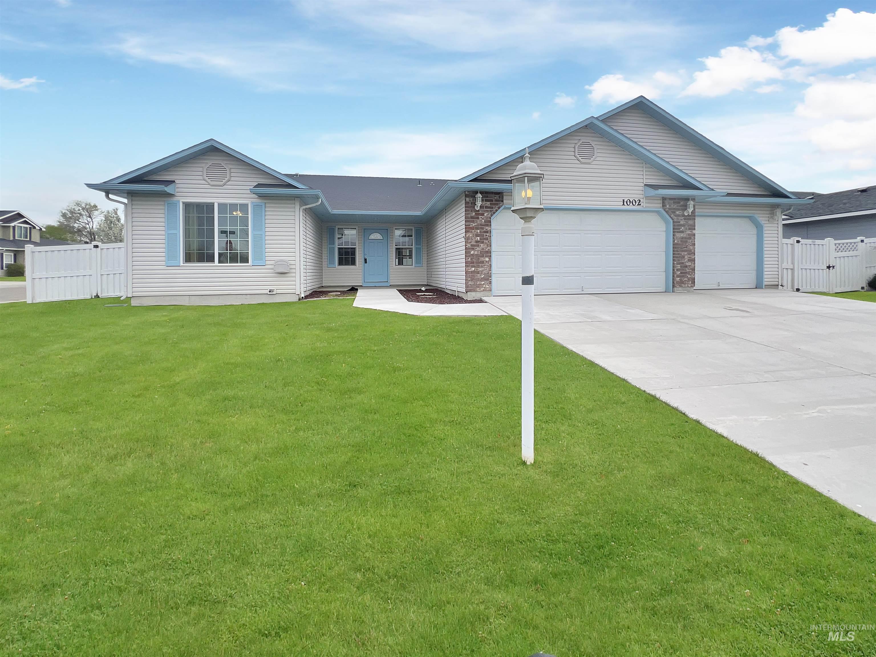 Fruitland, Idaho 83619, United States, 3 Bedrooms Bedrooms, ,2 BathroomsBathrooms,Residential,Pending,109360