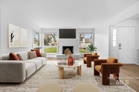 Photo of 1561 E Lenz Ln, Boise, ID 83712 (MLS # 98976316)