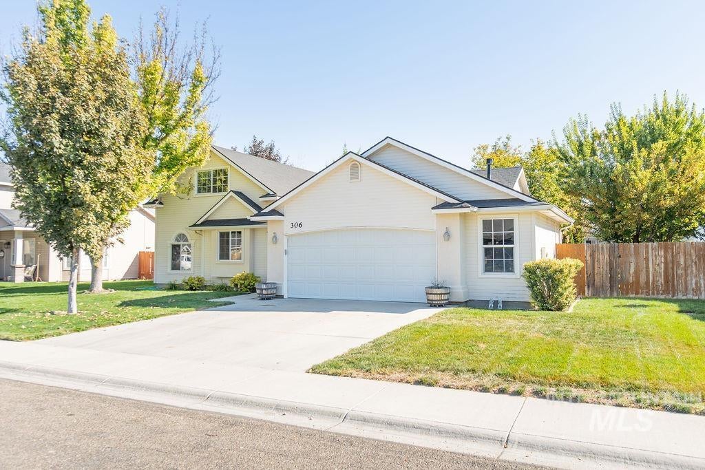 306 S Buttercup Ct.