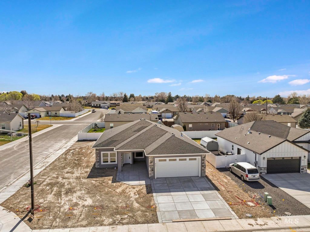 Photo of 821 23rd Ave E, Jerome, ID 83338 (MLS # 98978428)