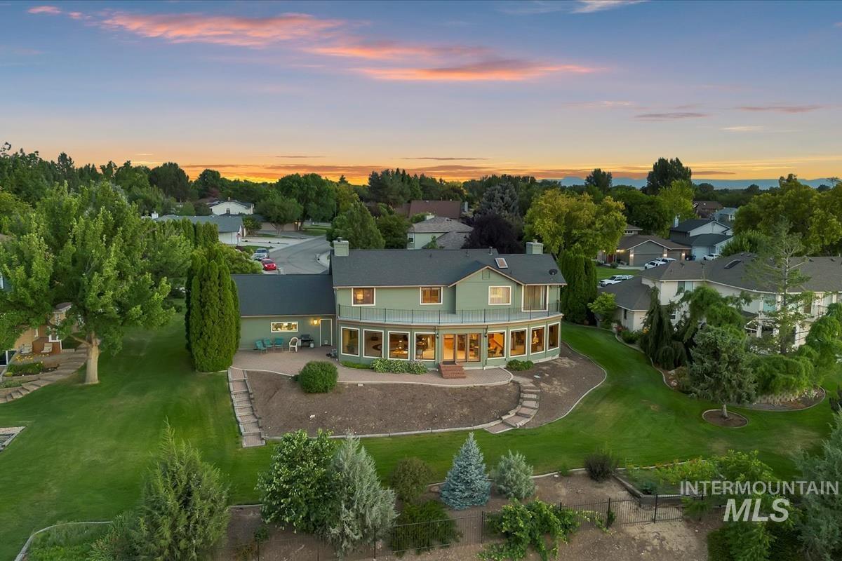 11058 W Edgehill Dr.