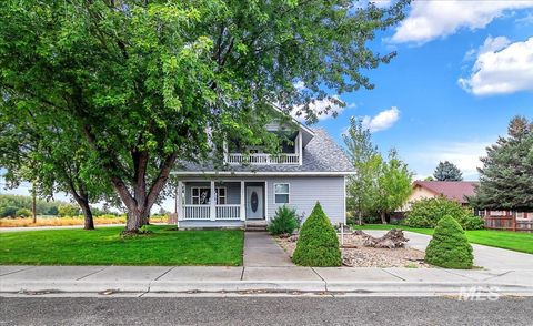 101 N Wild Rose Circle Fruitland ID 83619