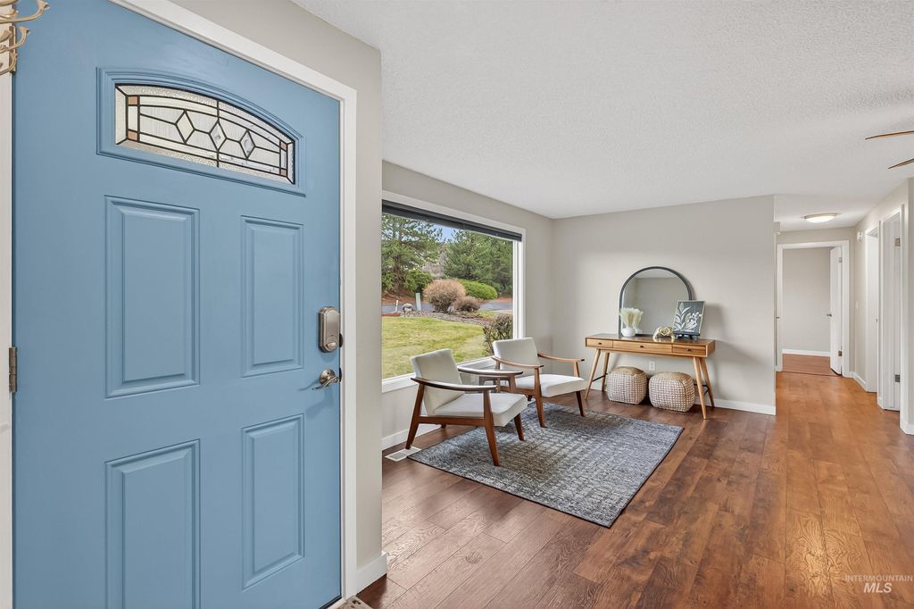 Photo of 3102 Echo Hills Drive, Lewiston, ID 83501 (MLS # 98975273)