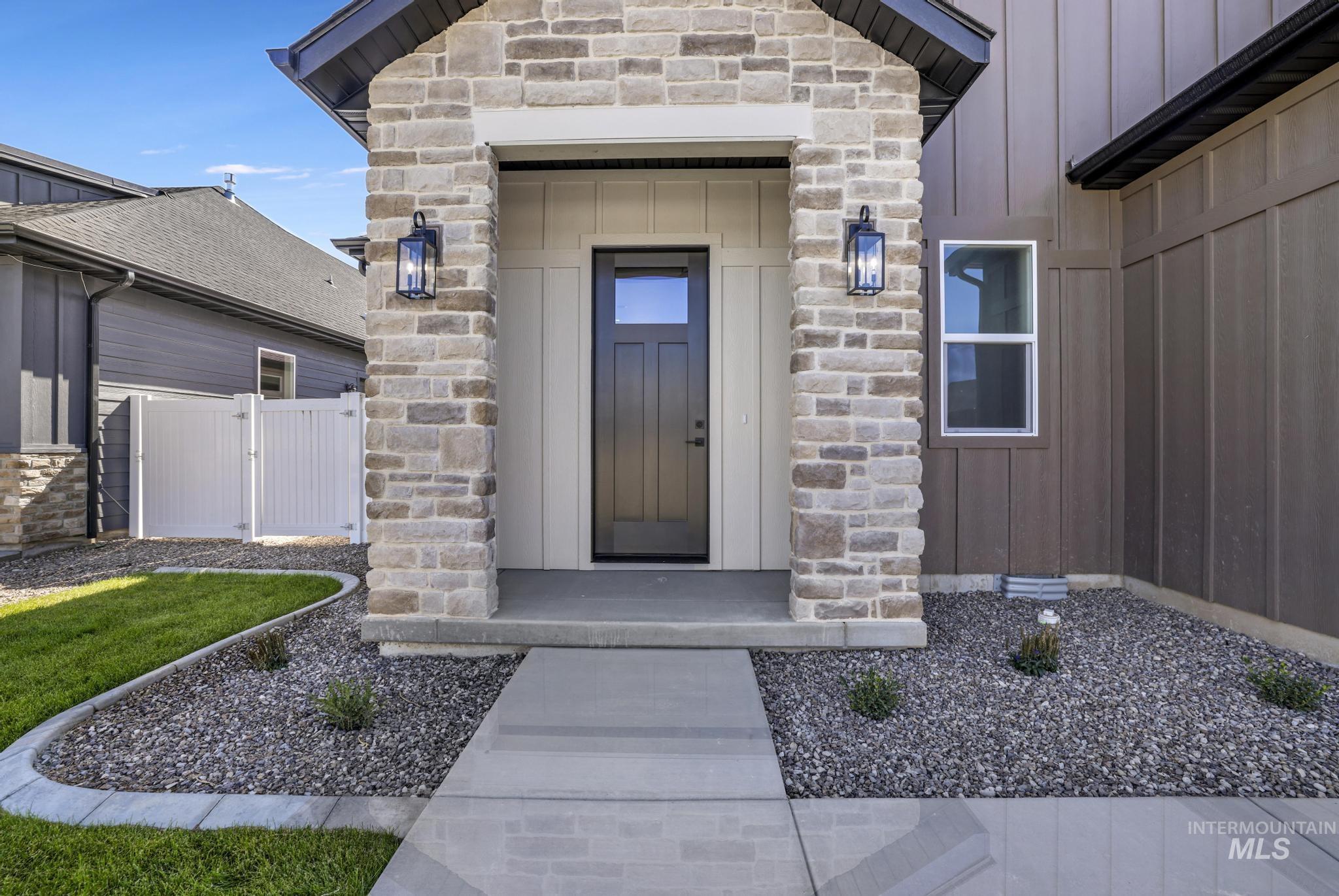 513 Falling Leaf Lane