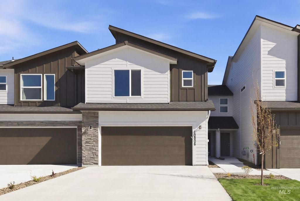 Photo of 10806 Rutland St, Caldwell, ID 83605 (MLS # 98983706)