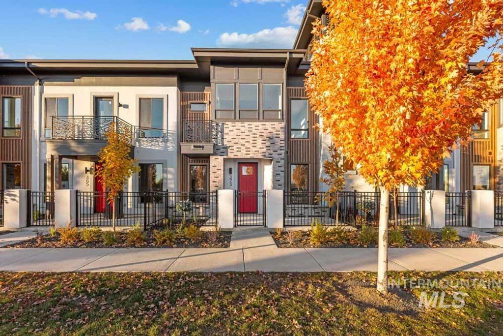 Photo of 335 E Lombard Ln #The Destin, Eagle, ID 83616 (MLS # 98967628)