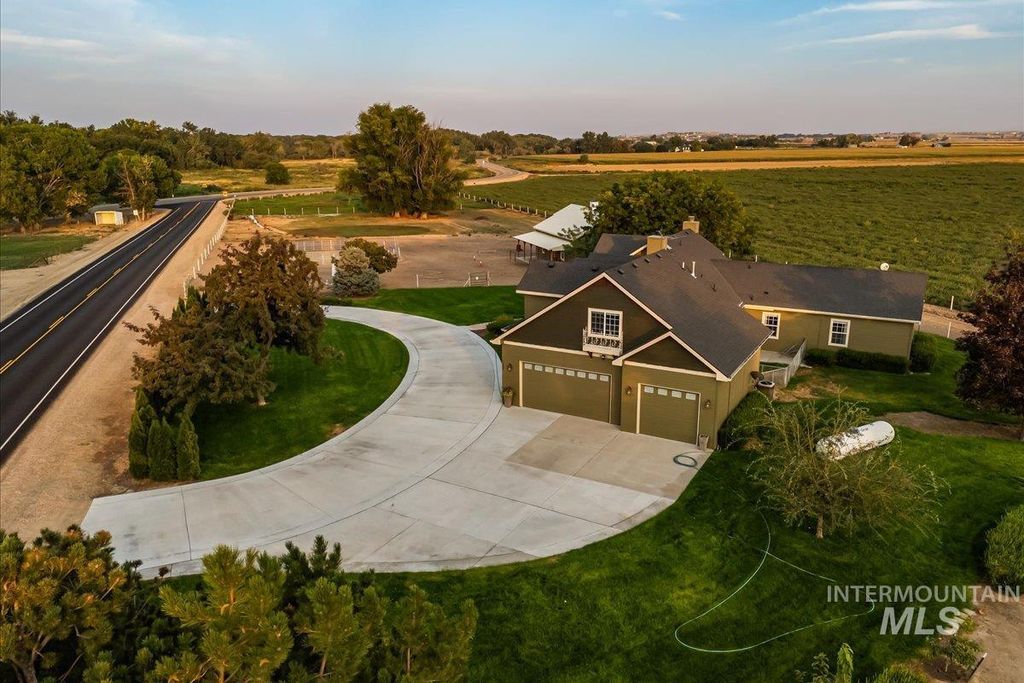 Photo of 11485 Lewis Ln, Nampa, ID 83686 (MLS # 98971143)