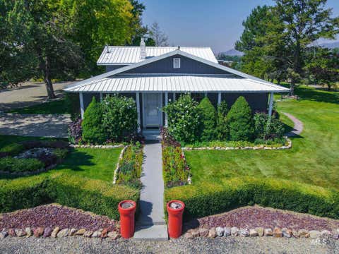Photo of 683 That Rd, Weiser, ID 83672 (MLS # 98998420)