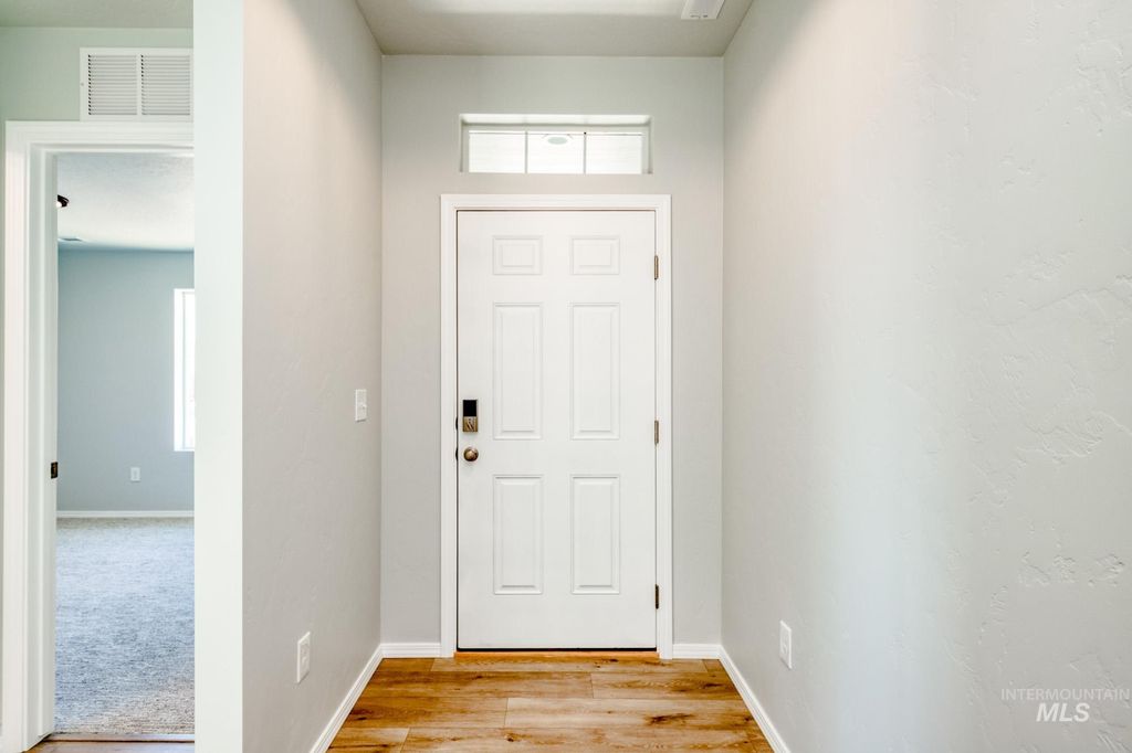 Photo of 9039 W Violet St, Nampa, ID 83687 (MLS # 98968358)