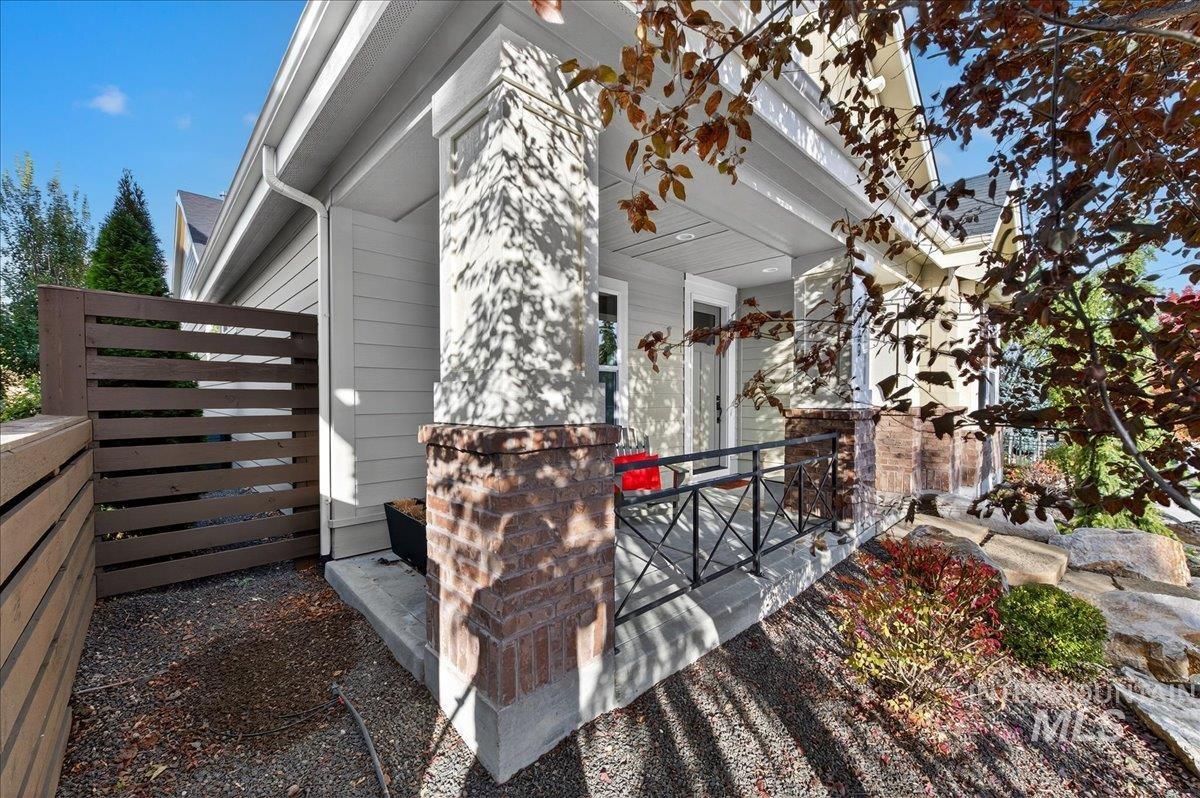 3949 W Hidden Springs