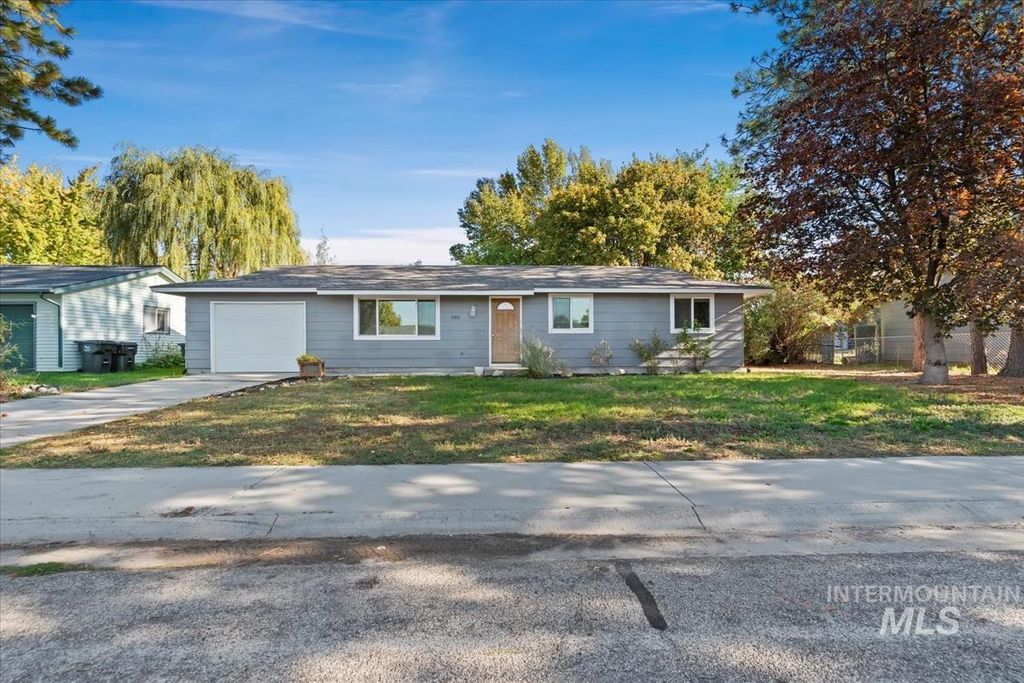 Photo of 680 W Mendi Pl, Kuna, ID 83634 (MLS # 98964301)