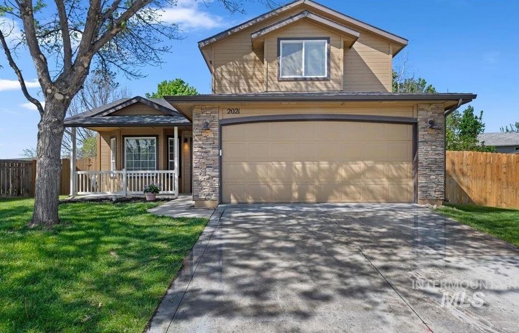 Photo of 2021 N Eureka Ave, Meridian, ID 83646 (MLS # 98983028)