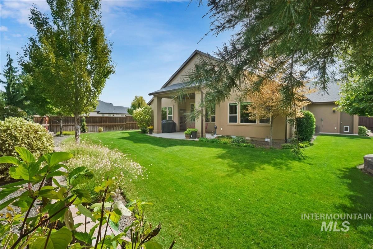 302 W Heston Dr