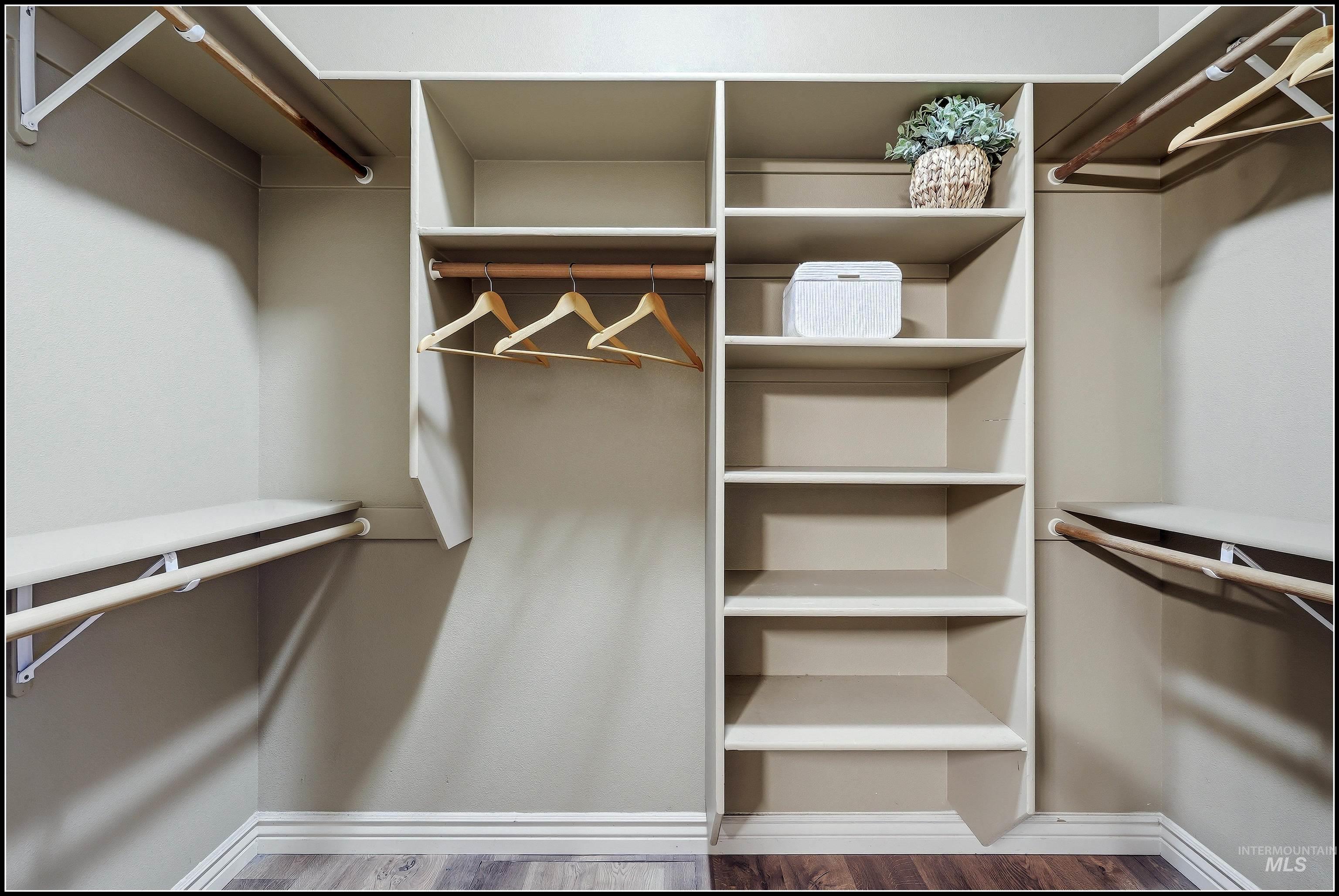 Custom 9'x5' master bedroom walk-in closet