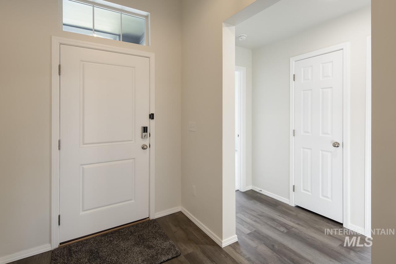 1295 W Buffalo River Dr