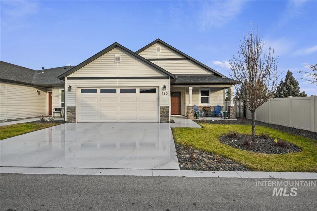 Photo of 193 W Haniken St, Meridian, ID 83642 (MLS # 98973946)