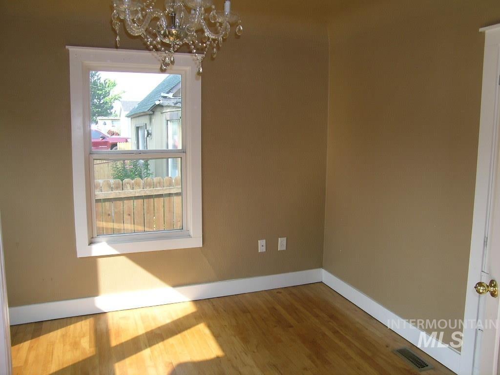 Photo of 415 20th Ave N Ave, Nampa, ID 83686 (MLS # 98996986)