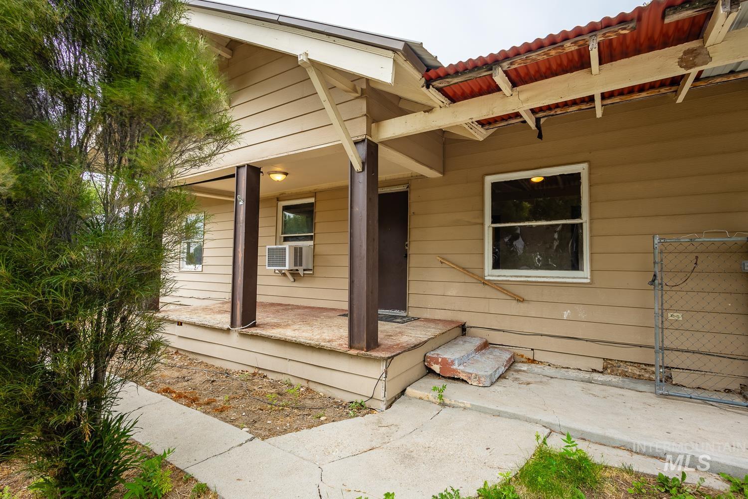 1216 N Indiana Avenue