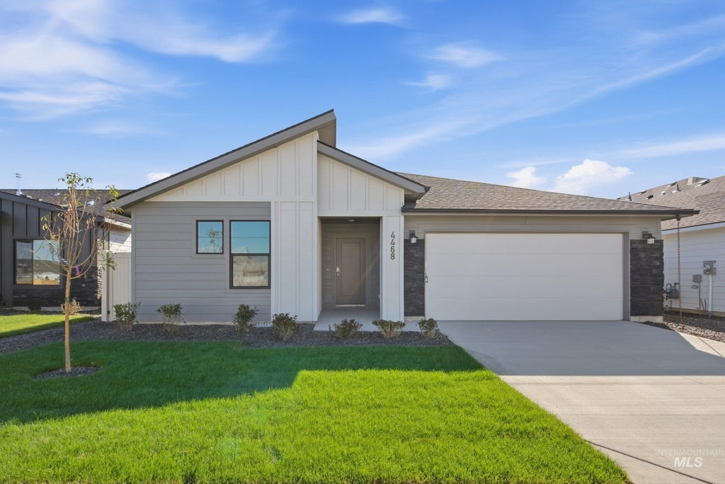 Photo of 4468 S Amsterdam Ave, Nampa, ID 83686 (MLS # 99000937)