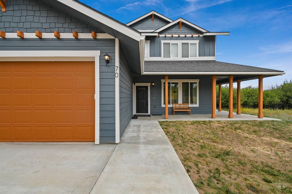 Photo of 70 Wapiti Ct, Garden Valley, ID 83622 (MLS # 98981858)
