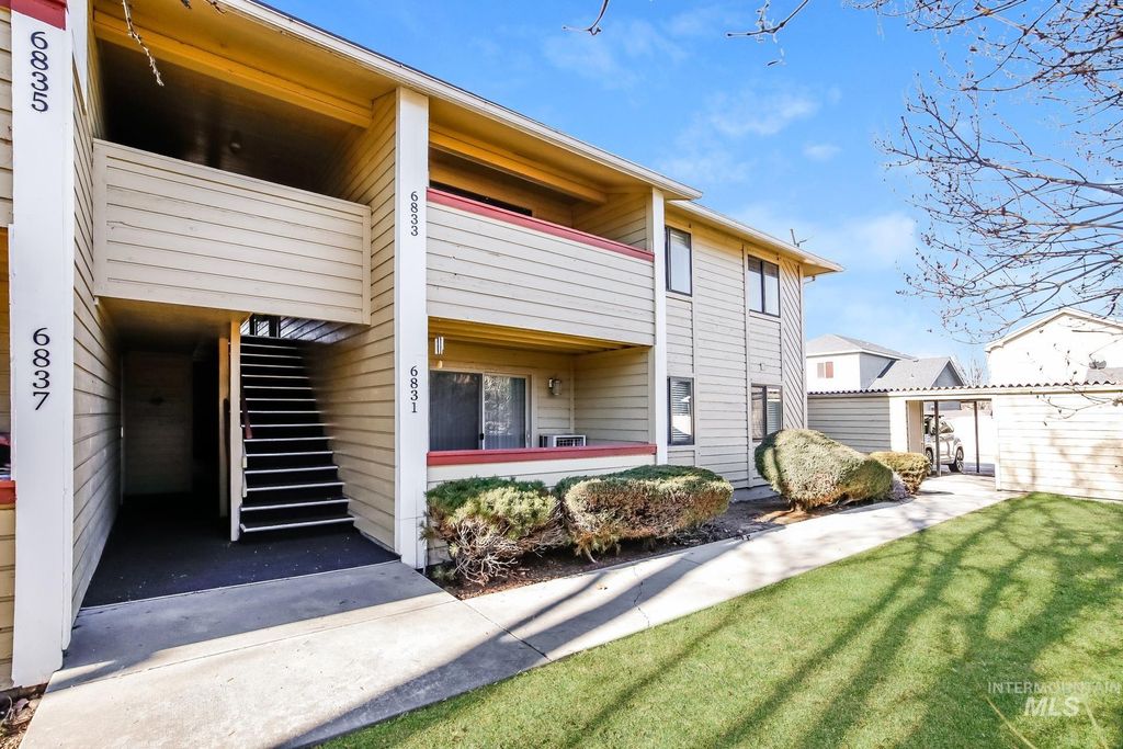 Photo of 6833 W Colehaven Ln #23, Boise, ID 83704 (MLS # 98973056)