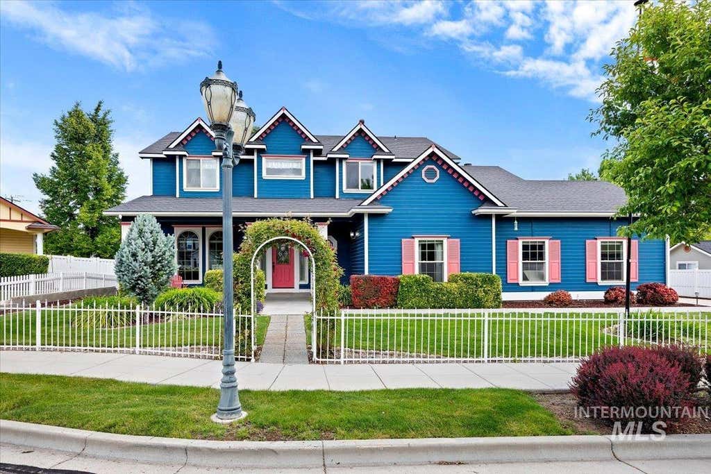 Photo of 836 W San Francisco Pl, Nampa, ID 83686 (MLS # 98989688)