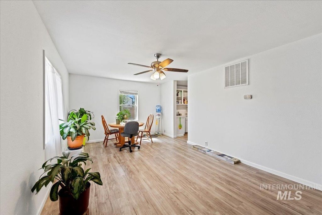 Photo of 1150 S Park Street, Payette, ID 83661 (MLS # 98954654)