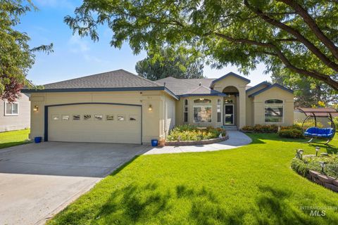 421 Morning Sun Dr Nampa ID 83686