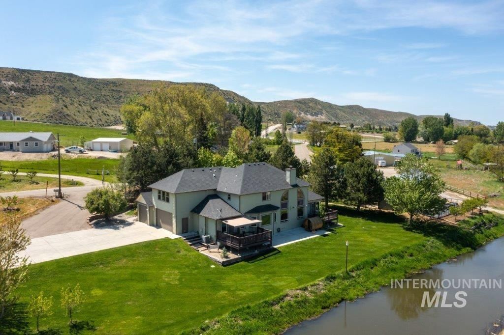 Photo of 2600 W South Slope Rd, Emmett, ID 83617 (MLS # 98975682)