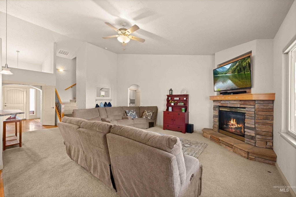 Photo of 4850 N Baylor Ln, Meridian, ID 83646 (MLS # 99005093)