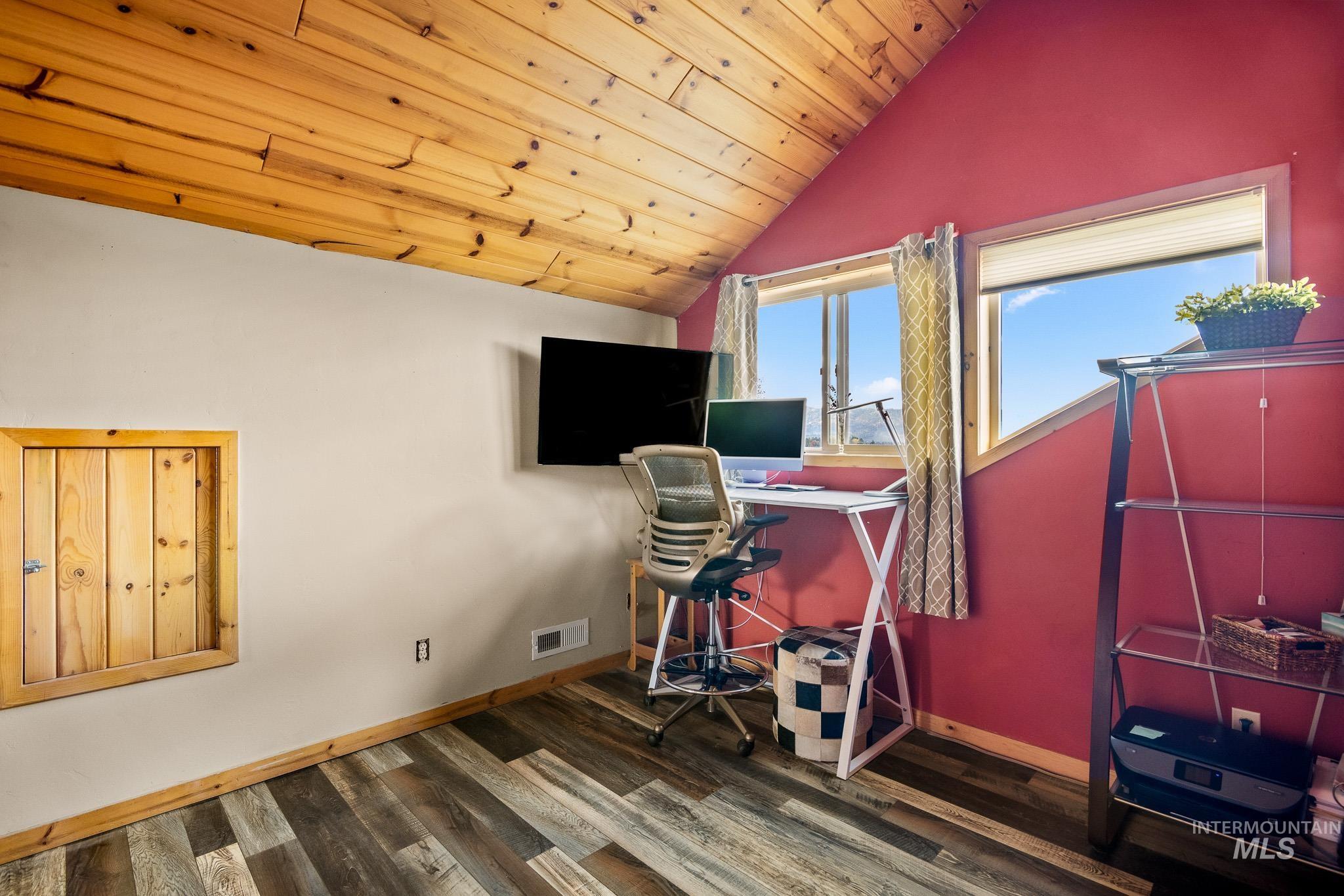 upstairs office or 4th bedroom