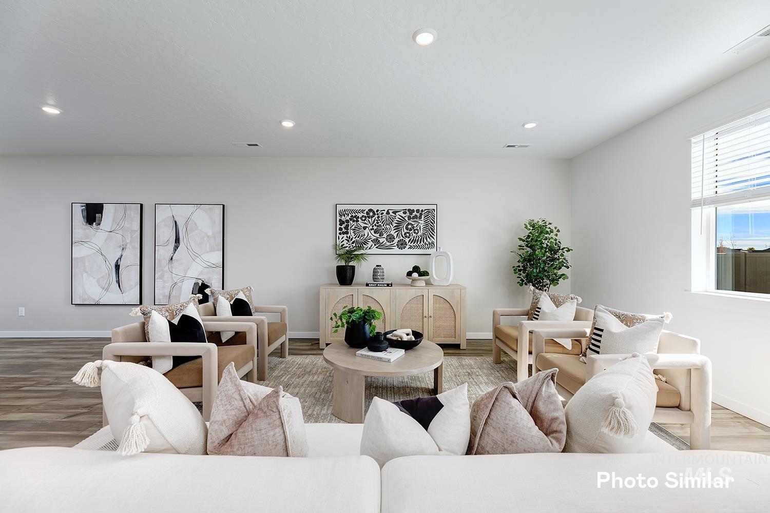 15068 Cloud Crest Ave