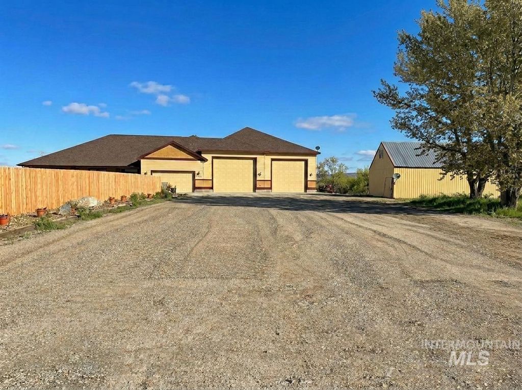 Photo of 25792 River Road, Grand View, ID 83624 (MLS # 98976565)