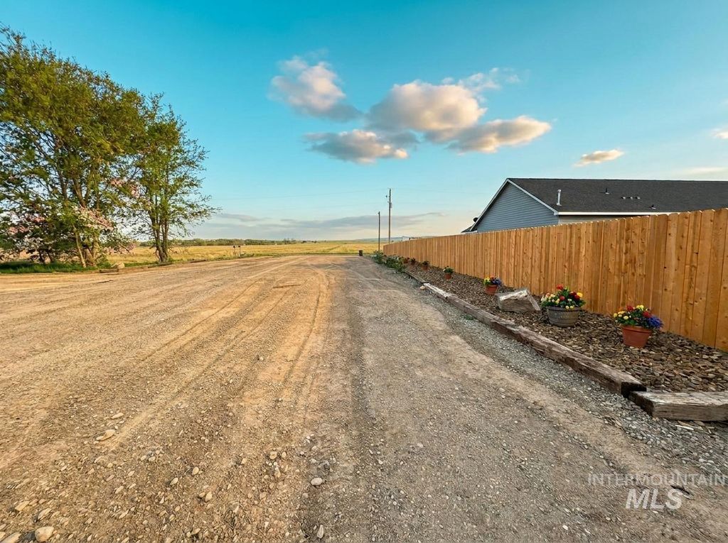 Photo of 25792 River Road, Grand View, ID 83624 (MLS # 98976565)