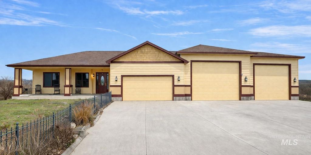 Photo of 25792 River Road, Grand View, ID 83624 (MLS # 98976565)