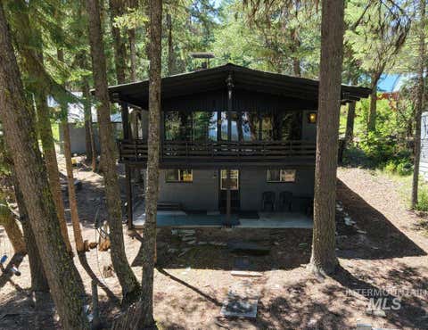 Photo of 9 Victoria Way, Cascade, ID 83611 (MLS # 98991363)