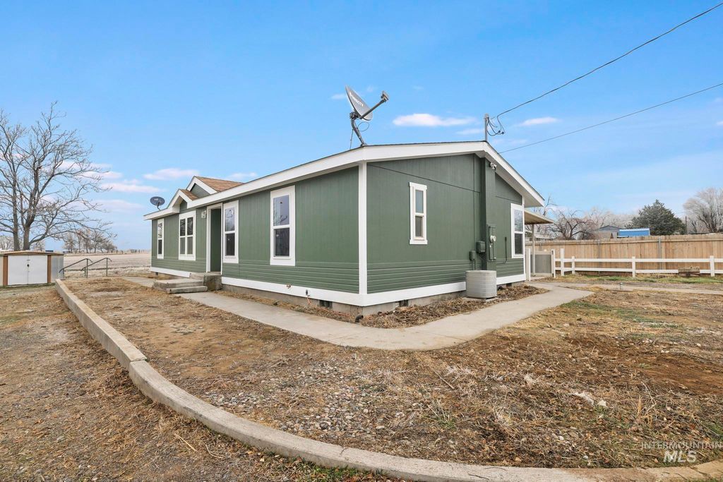 Photo of 20062 Hwy 30, Buhl, ID 83316 (MLS # 98972280)