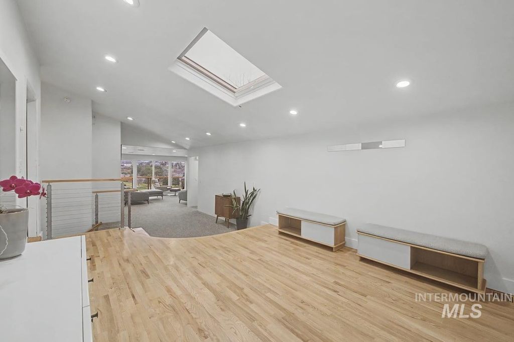 Photo of 555 E Braemere Drive, Boise, ID 83702 (MLS # 98974734)