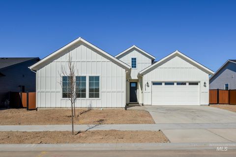 Photo of 3753 N Pindall Way, Star, ID 83669 (MLS # 98986664)