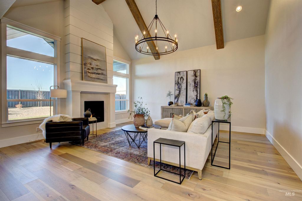 Photo of 2617 E Cavern Dr, Meridian, ID 83642 (MLS # 98968253)