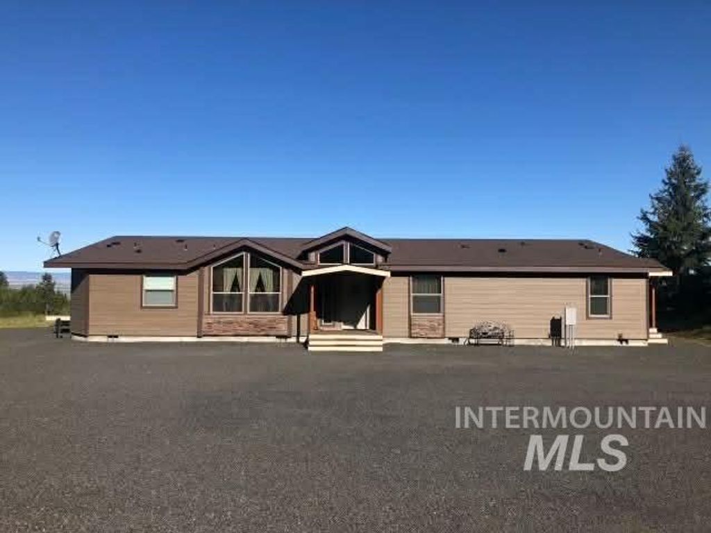 Photo of 19378 Homestead Loop, Lewiston, ID 83501 (MLS # 98973247)