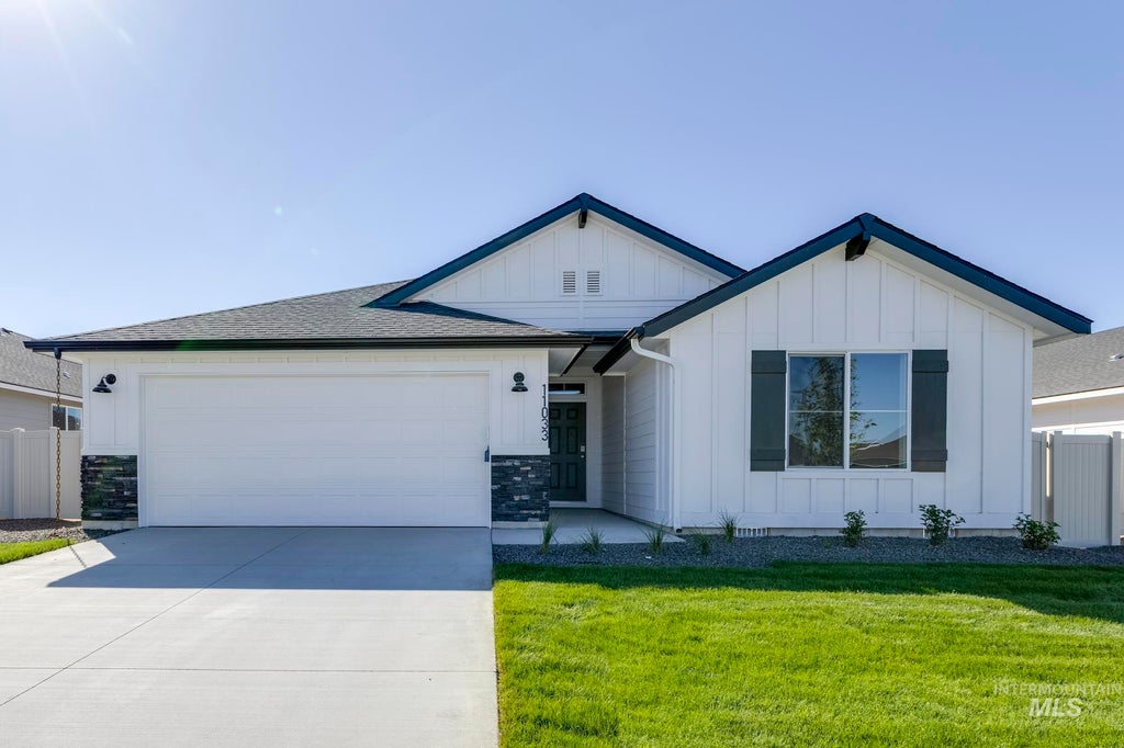 Photo of 3862 E Freedom Tower Dr, Nampa, ID 83686 (MLS # 99000946)