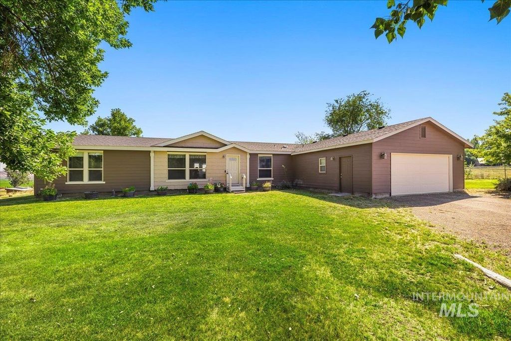 Photo of 37786 State Highway 78, Grand View, ID 83624 (MLS # 98972207)