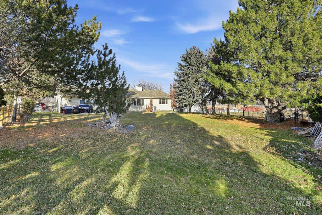 Photo of 3081 E 3400 N, Twin Falls, ID 83301 (MLS # 98972138)
