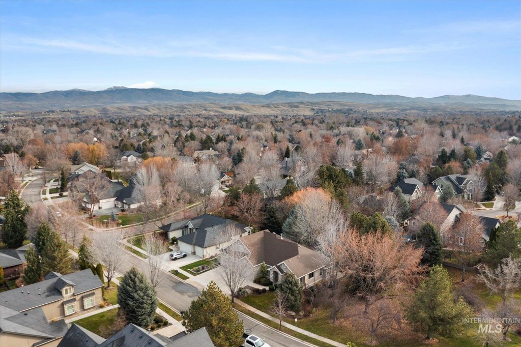 Photo of 1643 N Watson Pl, Eagle, ID 83616 (MLS # 98969198)