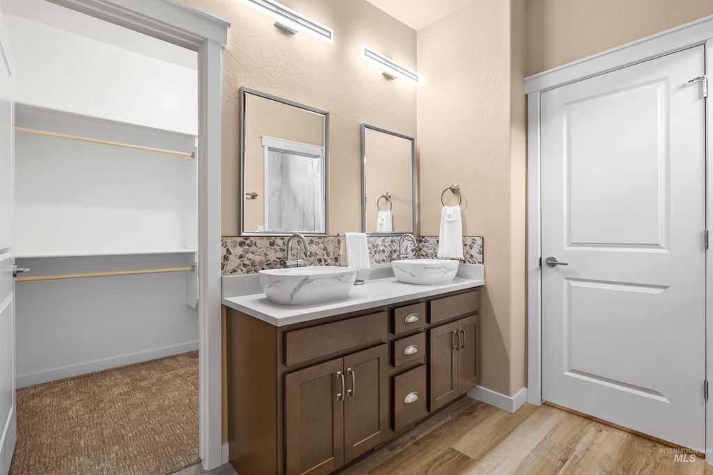 Photo of 603 Manning Circle, Paul, ID 83347 (MLS # 98973554)