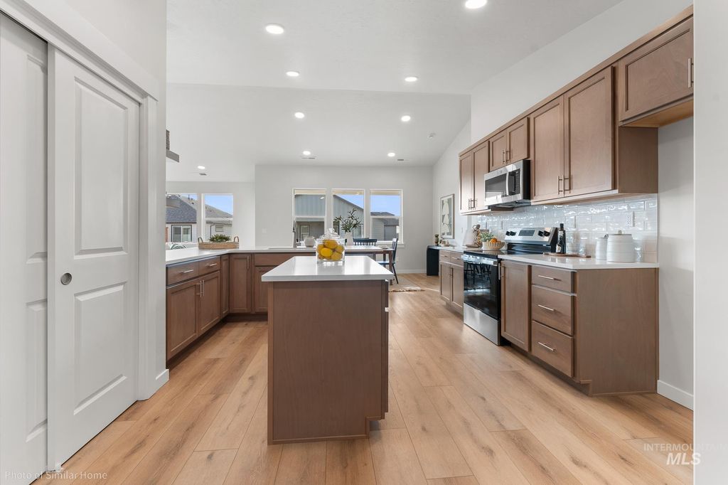 Photo of TBD W Gallopher St #Snowbrush Lot 3 Blk, Nampa, ID 83686 (MLS # 98975175)