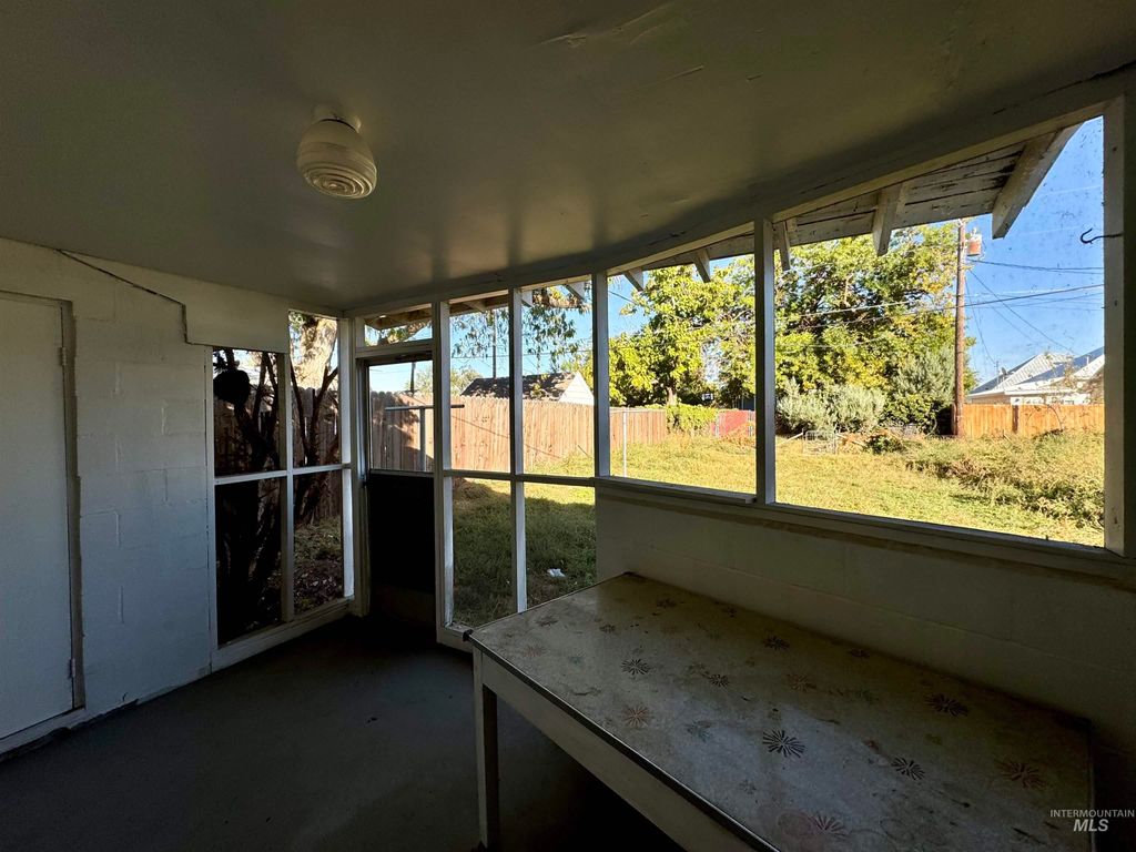 Photo of 660 SW 2nd St, Ontario, OR 97914 (MLS # 98926710)